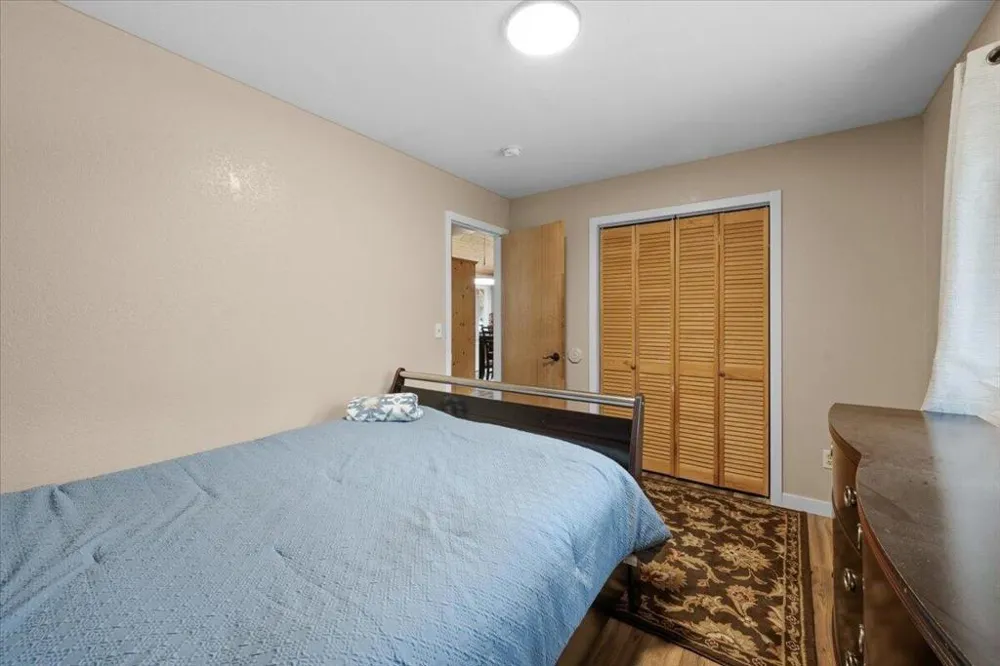 196 Sunset Lane Sugarloaf, CA 92386