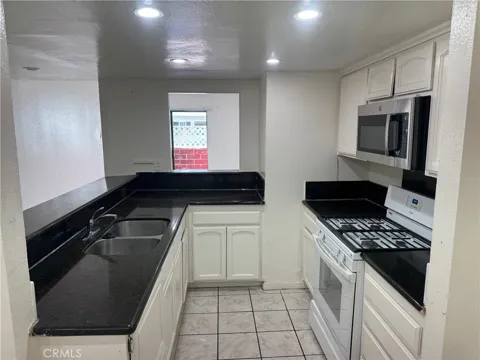 8847 Willis Avenue #13