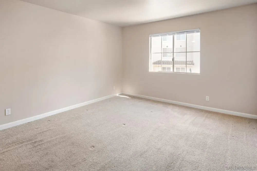 580 Camino de la Reina #321 San Diego, CA 92108