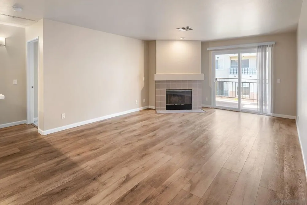 580 Camino de la Reina #321 San Diego, CA 92108