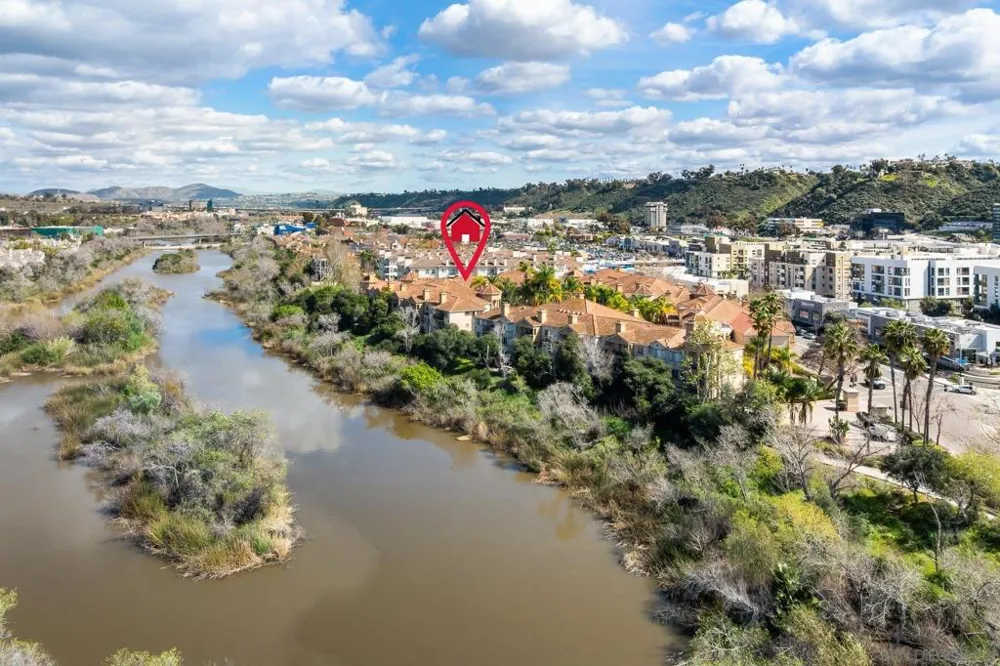 580 Camino de la Reina #321 San Diego, CA 92108