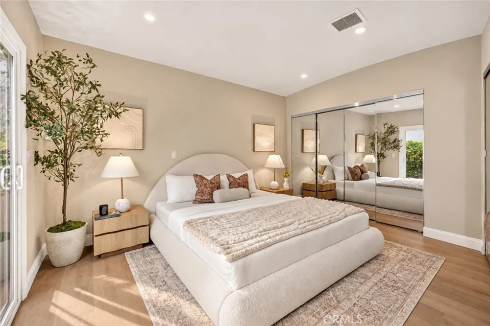 1744 S Genesee Ave Los Angeles, CA 90019