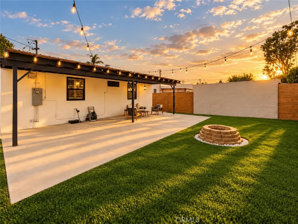 1744 S Genesee Ave Los Angeles, CA 90019
