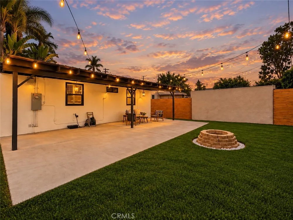 1744 S Genesee Ave Los Angeles, CA 90019