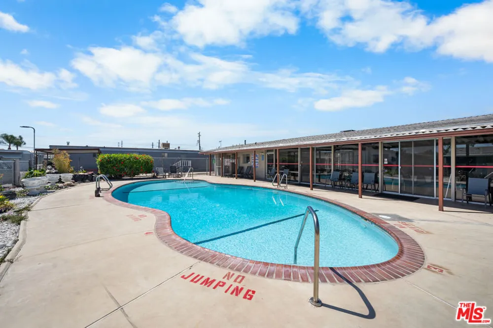 16601 Garfield Ave #116 Paramount, CA 90723