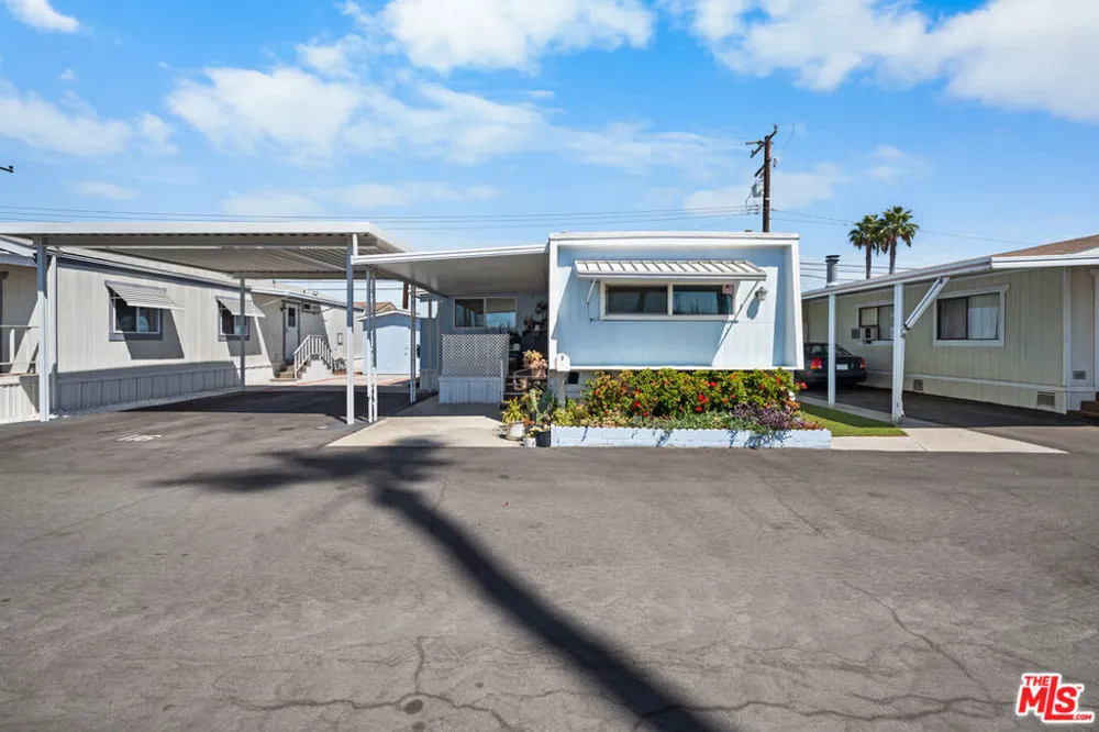16601 Garfield Ave #116 Paramount, CA 90723