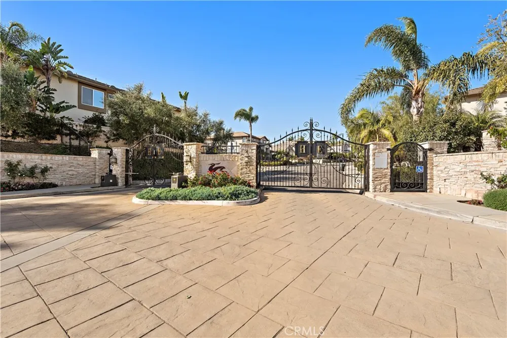 23611 Trinidad Lane Laguna Niguel, CA 92677