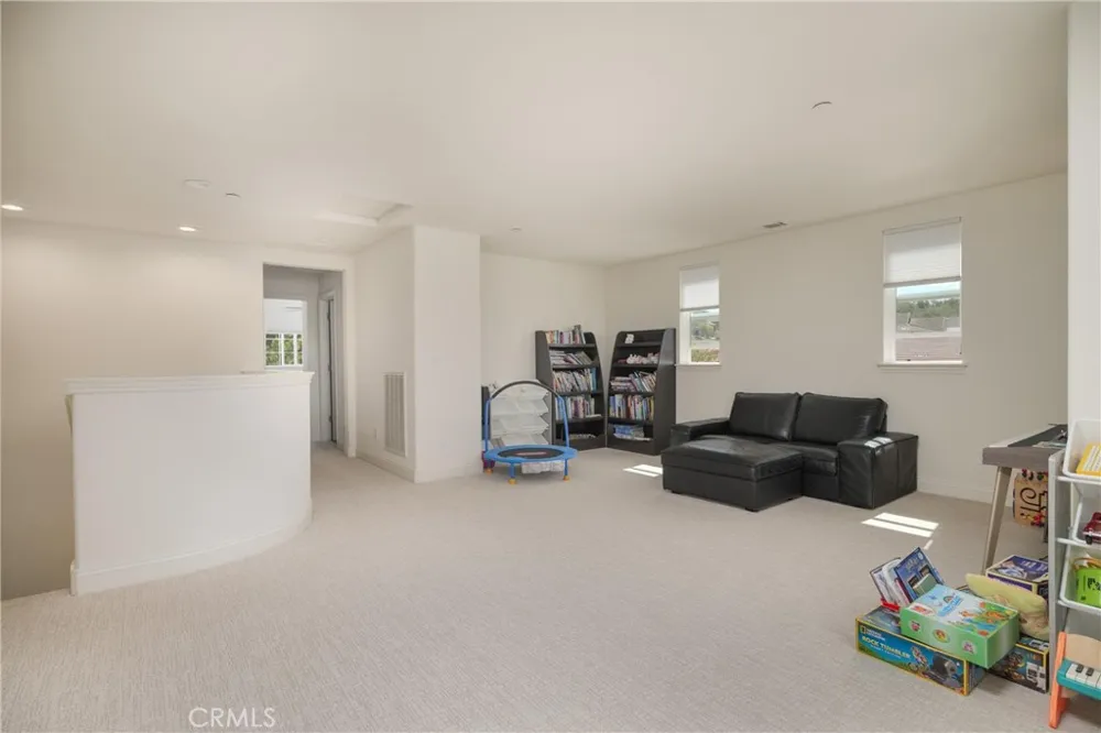 5675 Aidan Way Santa Maria, CA 93455