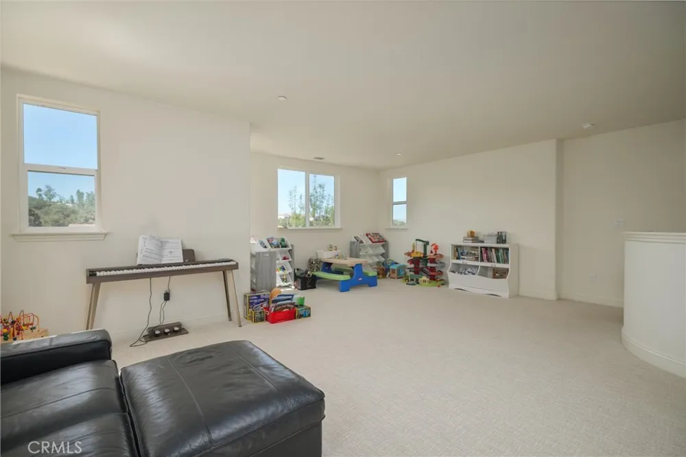 5675 Aidan Way Santa Maria, CA 93455