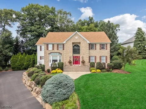 4 Moccasin Ct