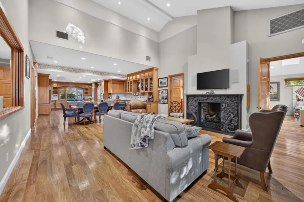 1509 Walnut Drive Campbell, CA 95008