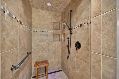 1509 Walnut Drive