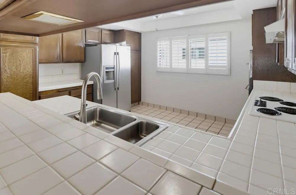 6744 Caminito Del Greco San Diego, CA 92120