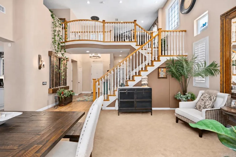 2704 W Canyon Avenue San Diego, CA 92123