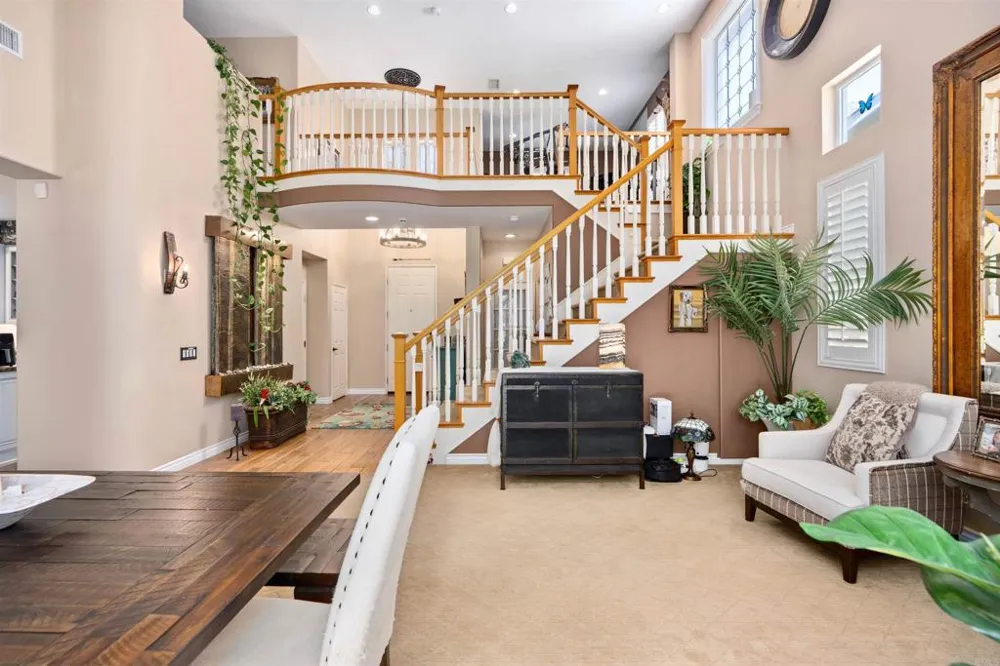 2704 W Canyon Avenue San Diego, CA 92123
