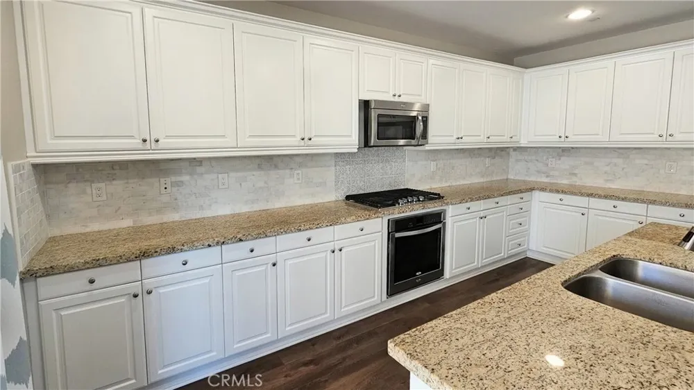 5093 S Mccleve W Ontario, CA 91762