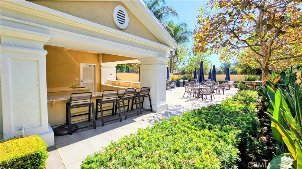 5093 S Mccleve W Ontario, CA 91762