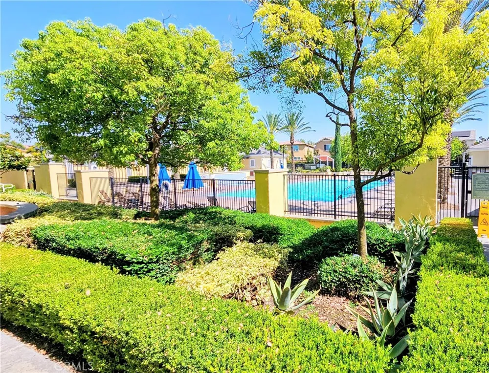 5093 S Mccleve W Ontario, CA 91762