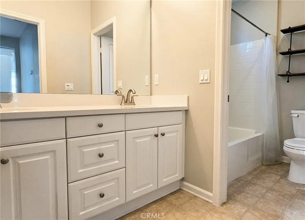 5093 S Mccleve W Ontario, CA 91762