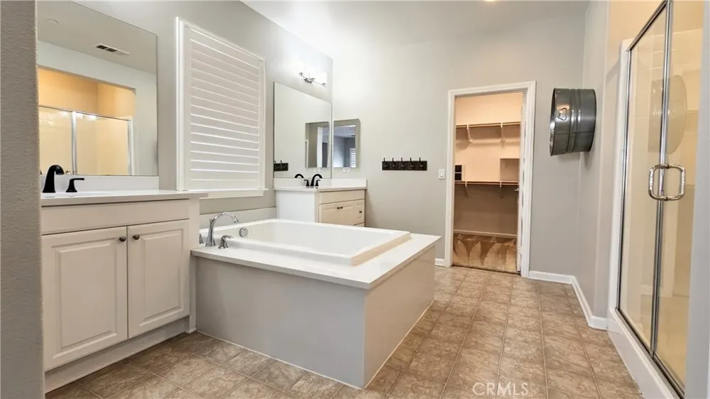 5093 S Mccleve W Ontario, CA 91762