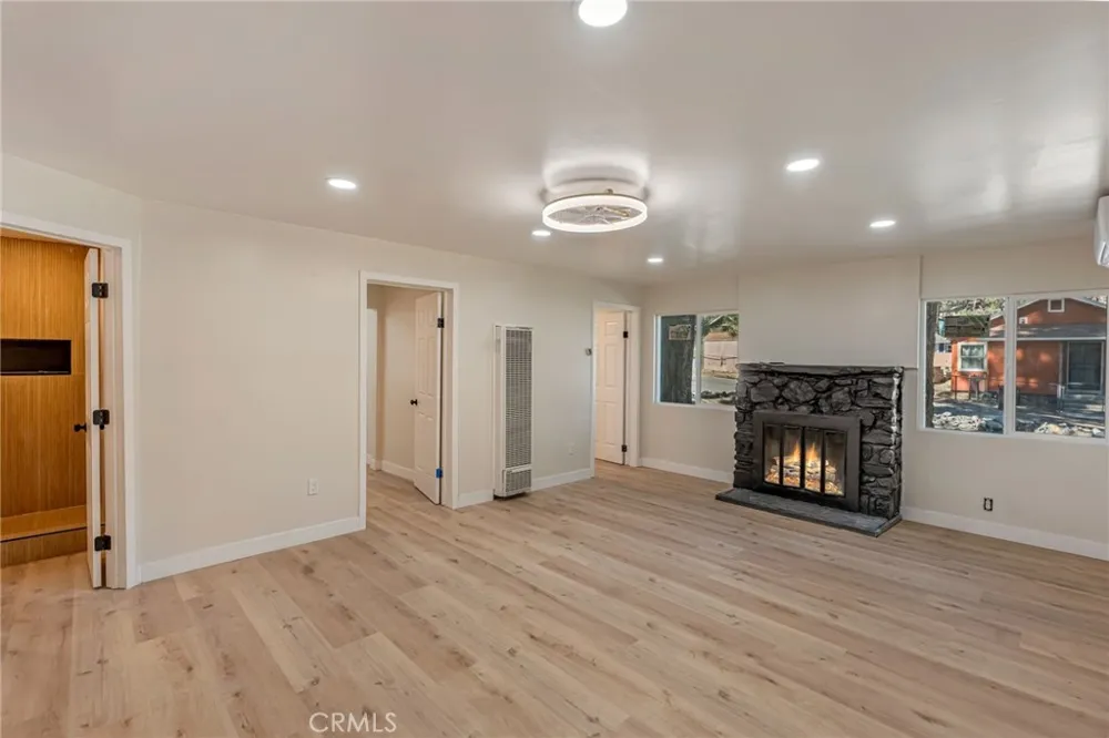 1459 Ross Street Wrightwood, CA 92397