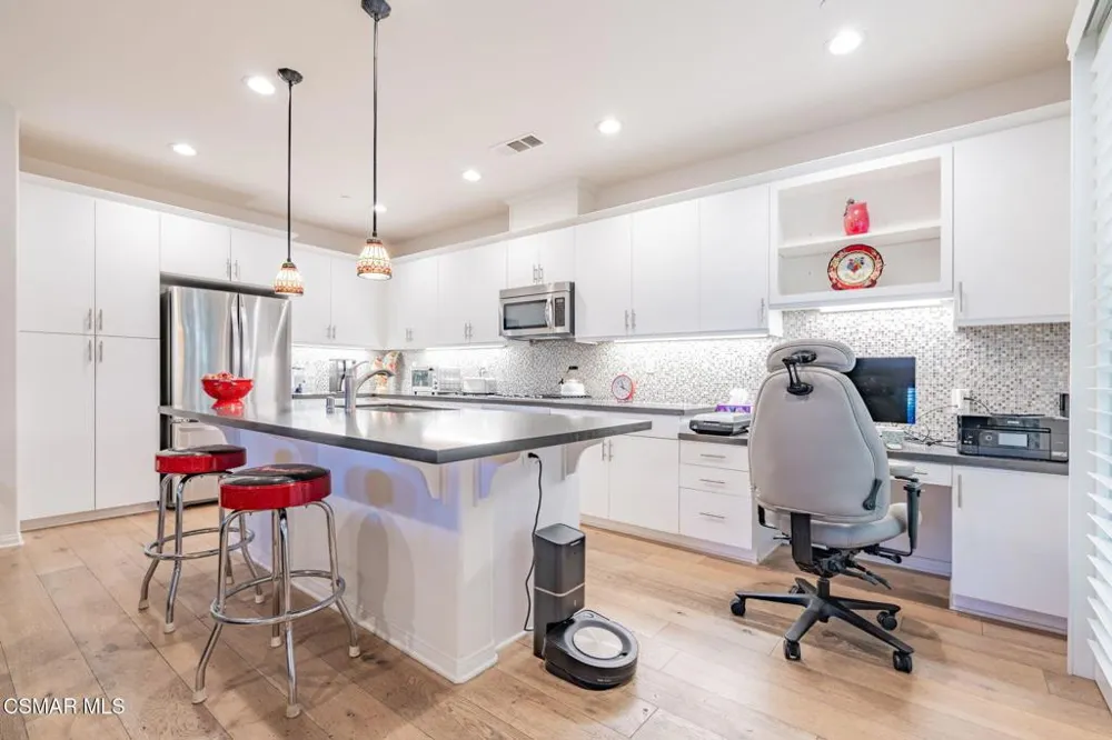 4791 Beachwood Court Moorpark, CA 93021