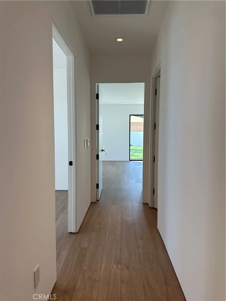 3279 Laurice Avenue Altadena, CA 91001