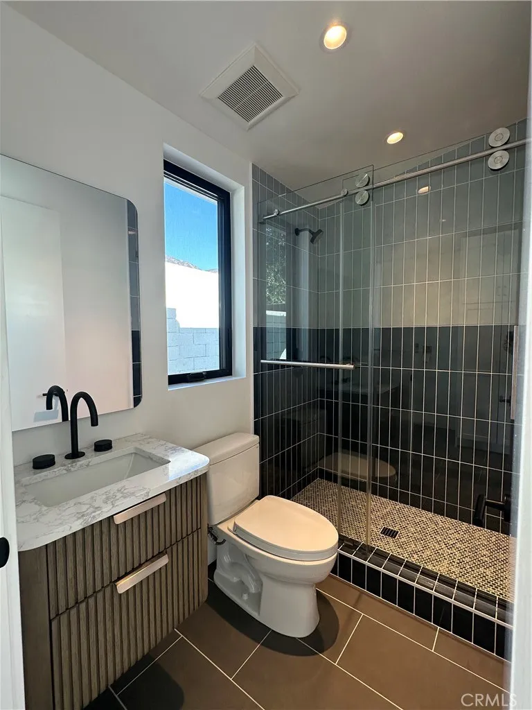 3279 Laurice Avenue Altadena, CA 91001