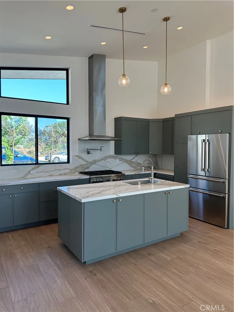 3279 Laurice Avenue Altadena, CA 91001