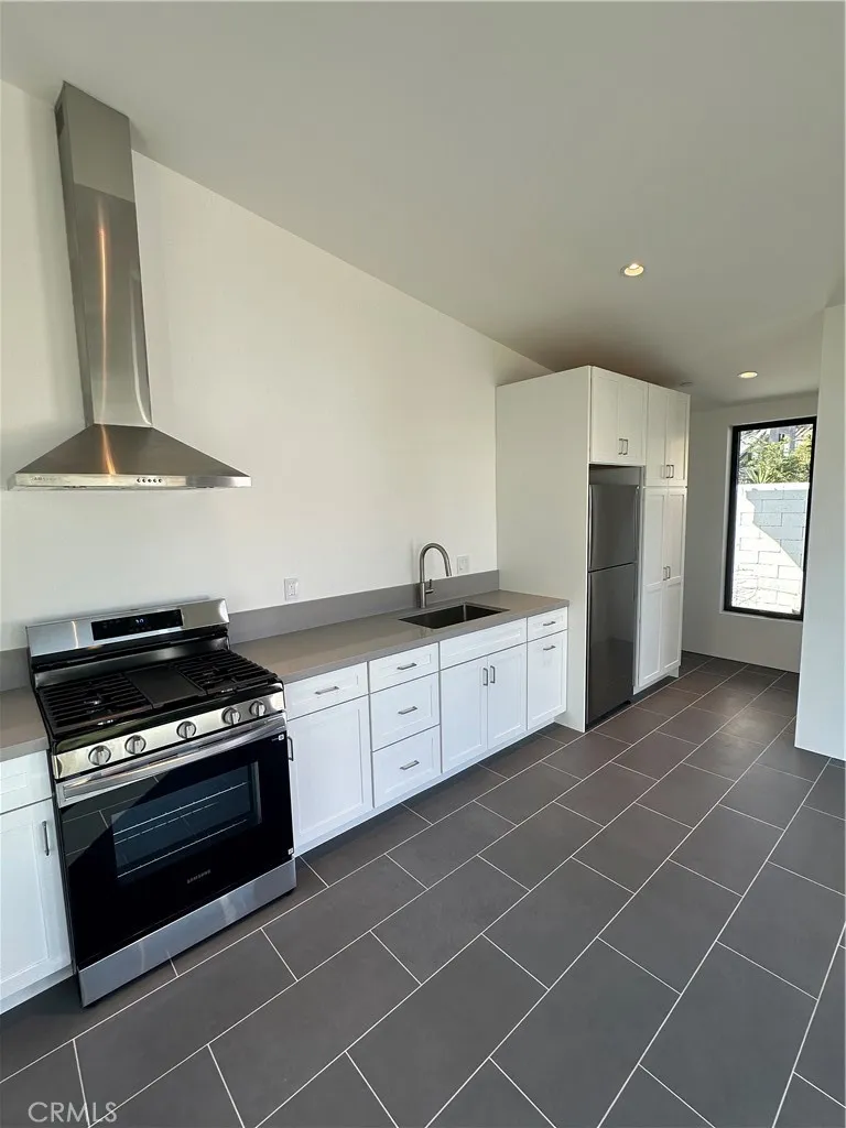3279 Laurice Avenue Altadena, CA 91001