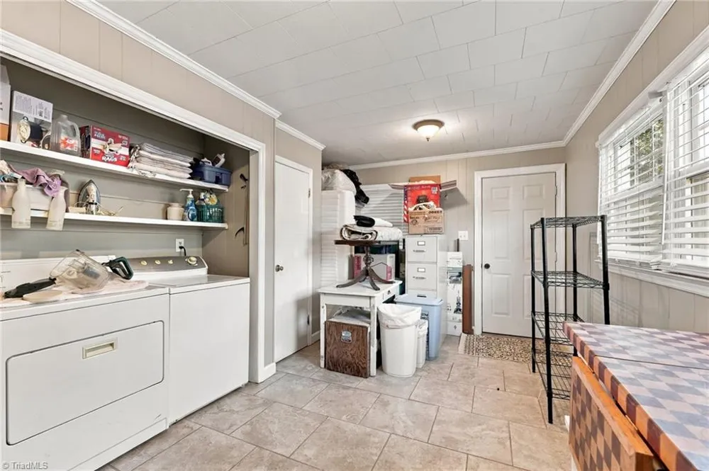 1810 W Front Street Burlington, NC 27215
