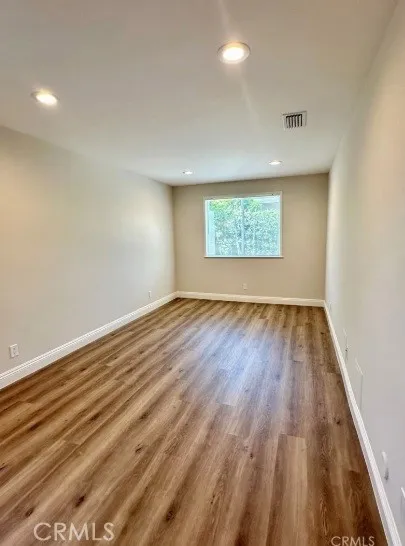 17223 Kingsbury Street Granada Hills, CA 91344