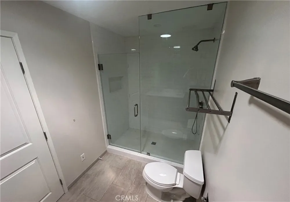17223 Kingsbury Street Granada Hills, CA 91344