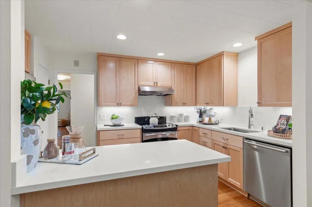 600 Pennsylvania Avenue #10 Los Gatos, CA 95030