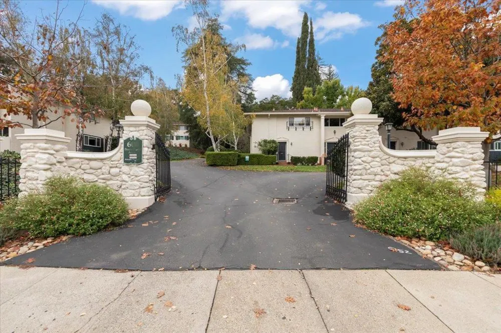 600 Pennsylvania Avenue #10 Los Gatos, CA 95030