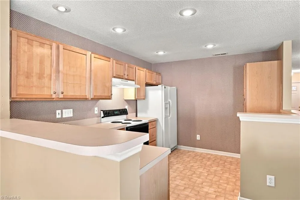5038 Bartholomews Lane Greensboro, NC 27407