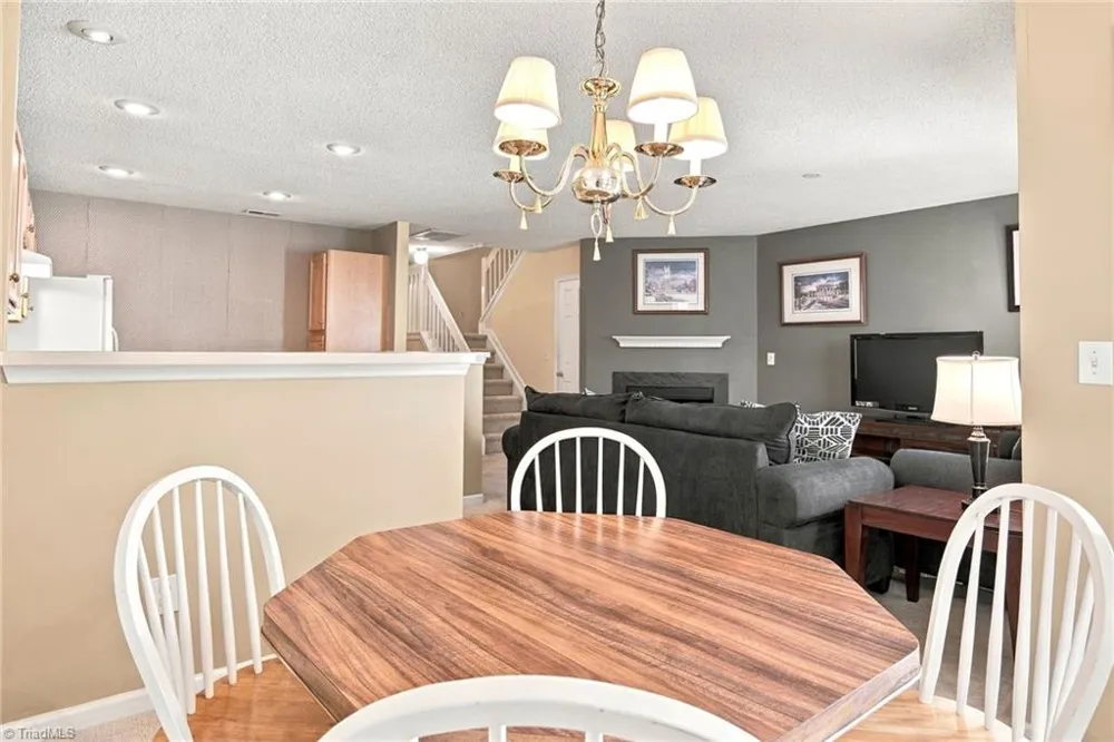 5038 Bartholomews Lane Greensboro, NC 27407