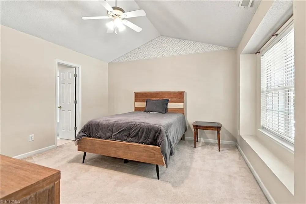 5038 Bartholomews Lane Greensboro, NC 27407