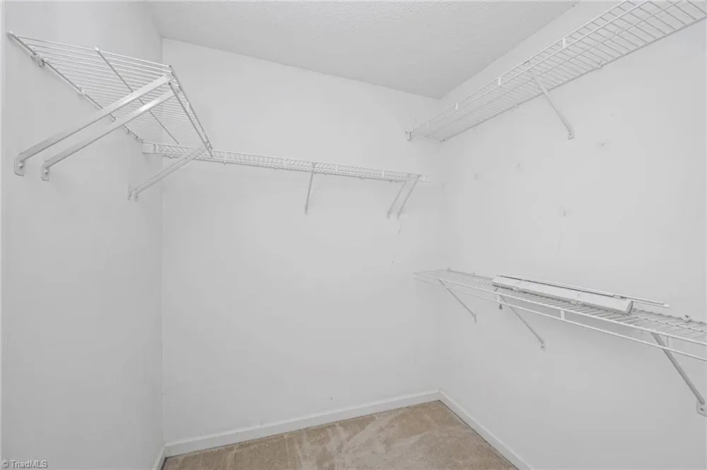 5038 Bartholomews Lane Greensboro, NC 27407