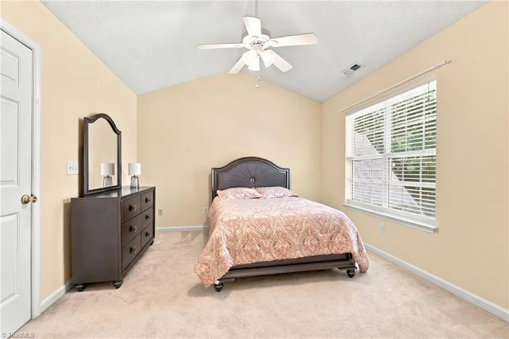 5038 Bartholomews Lane Greensboro, NC 27407