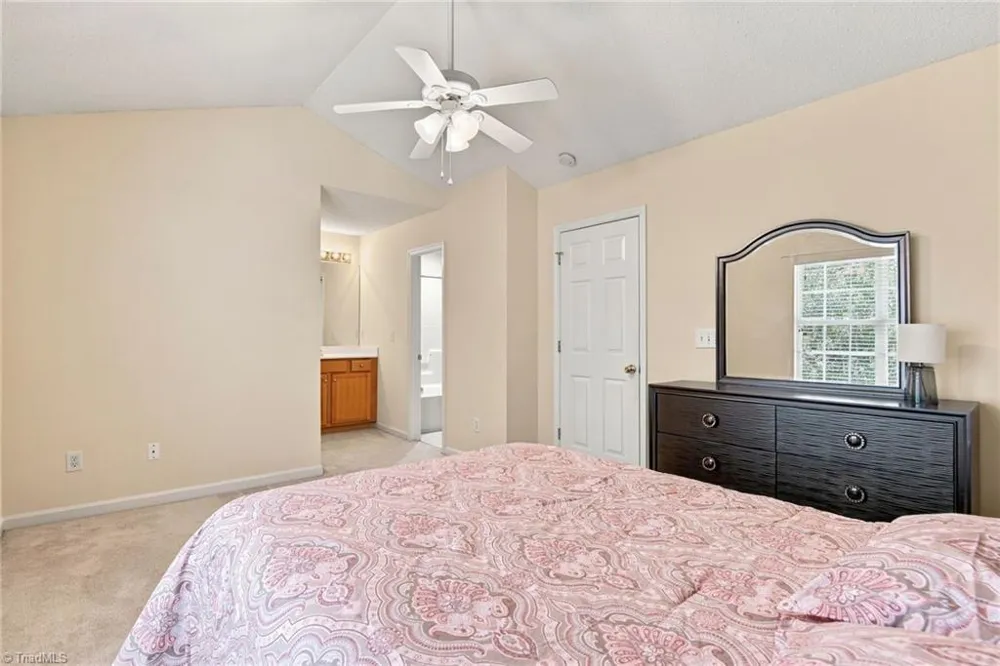 5038 Bartholomews Lane Greensboro, NC 27407