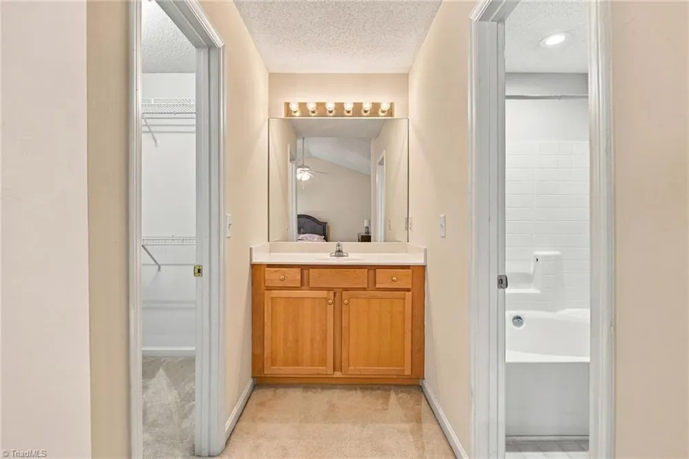 5038 Bartholomews Lane Greensboro, NC 27407