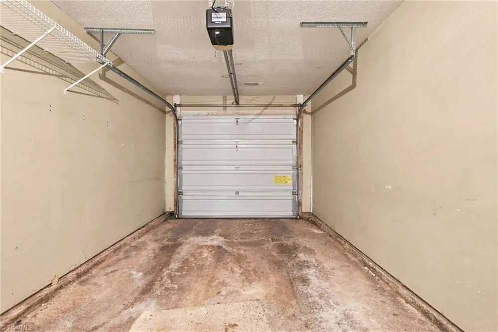 5038 Bartholomews Lane Greensboro, NC 27407