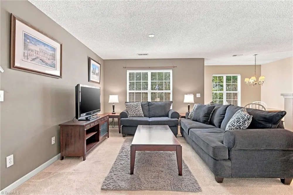 5038 Bartholomews Lane Greensboro, NC 27407