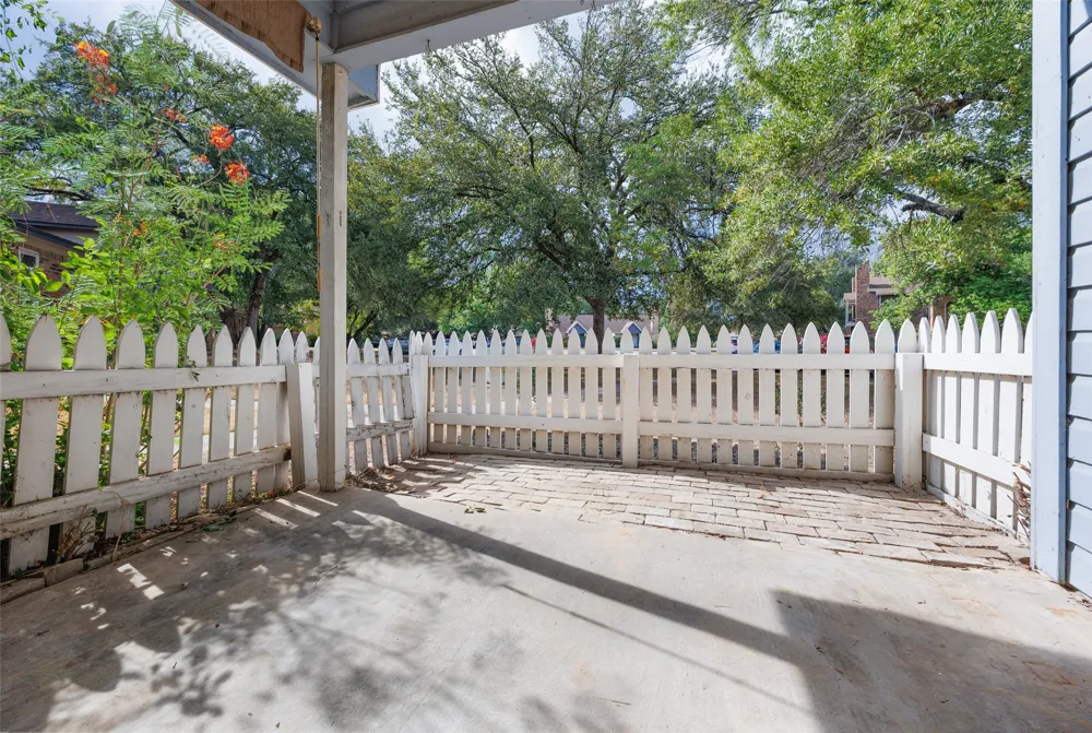 1601 Faro Drive #1502 Austin, TX 78741