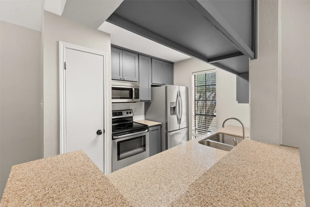 1601 Faro Drive #1502 Austin, TX 78741
