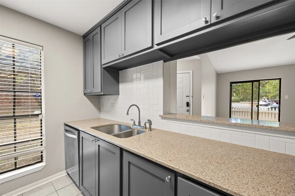 1601 Faro Drive #1502 Austin, TX 78741