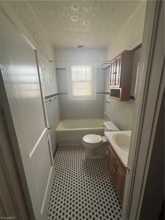 2400 NE Patterson Avenue Winston-Salem, NC 27105