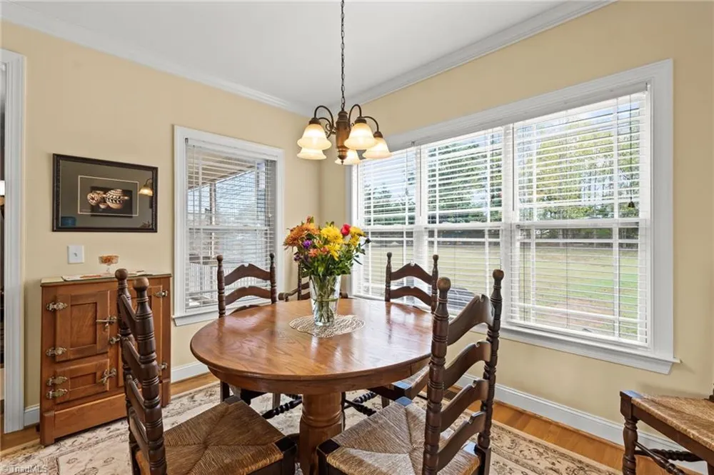134 Ravensbourne Trace Stokesdale, NC 27357