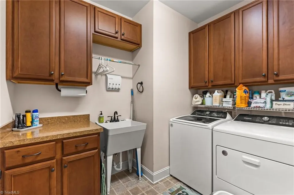 134 Ravensbourne Trace Stokesdale, NC 27357